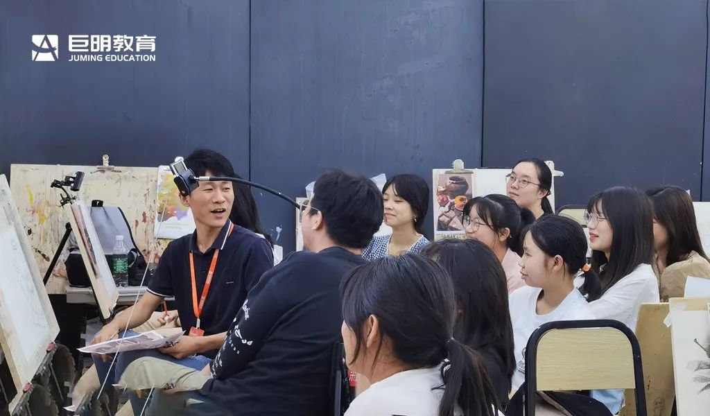 披荆斩棘无所惧丨进击的小巨人们!冲啊! 披荆斩棘无所惧丨进击的小巨人们!冲啊!