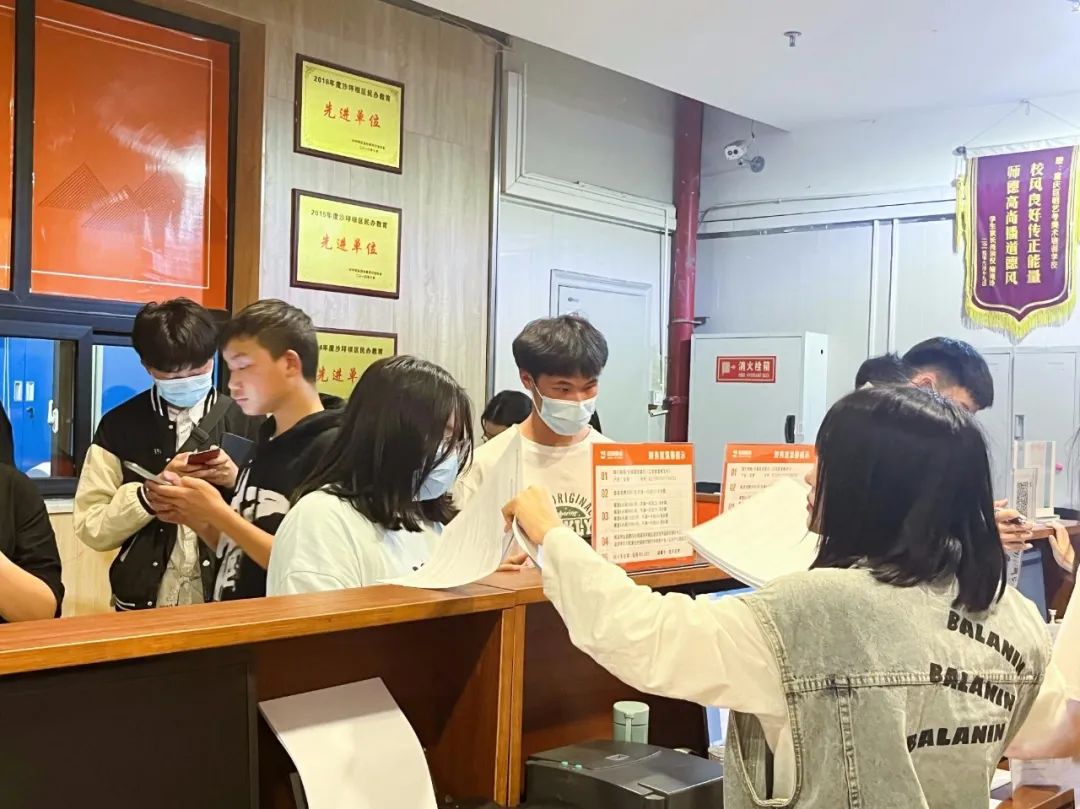 新生入学 丨第一批小巨人已就位! 新生入学 丨第一批小巨人已就位!