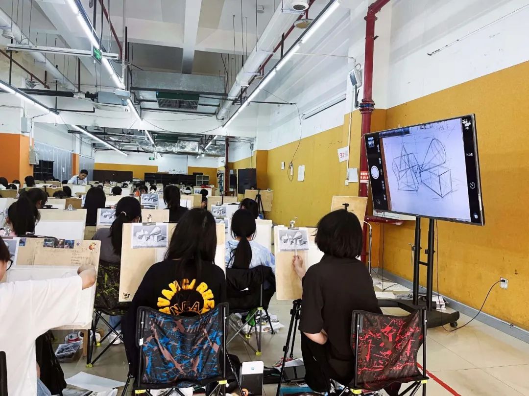 新生入学 丨第一批小巨人已就位! 新生入学 丨第一批小巨人已就位!