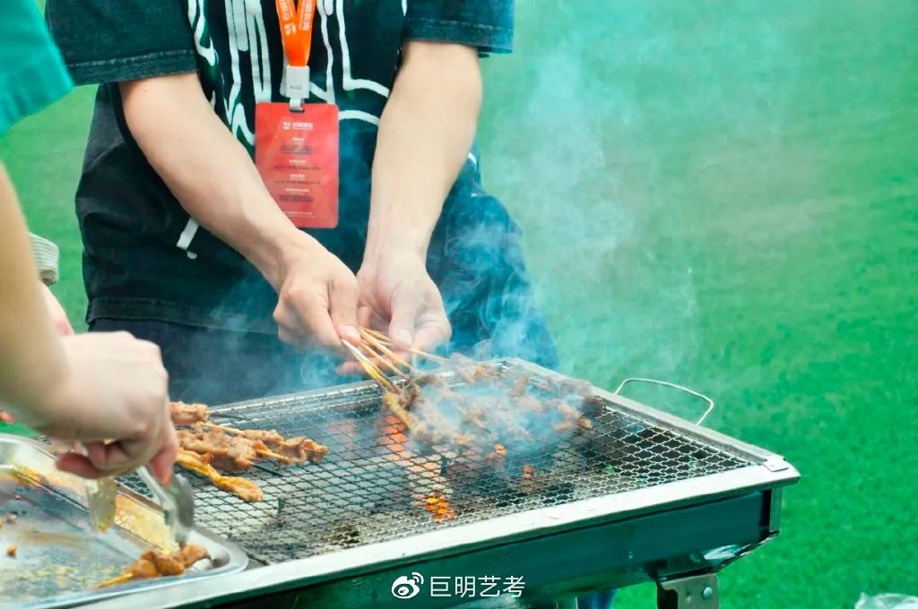 巨明2024届烧烤趴,一起FUN肆嗨! 巨明2024届烧烤趴,一起FUN肆嗨!