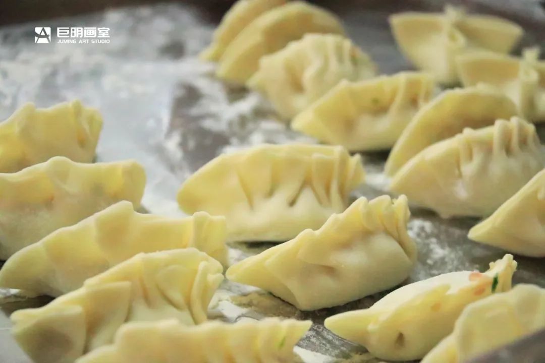 巨明画室欢庆小年丨饺子香,春联美,红包暖,共绘团圆佳节 巨明画室欢庆小年丨饺子香,春联美,红包暖,共绘团圆佳节