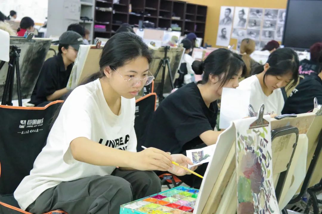 以考为阶，丈量成长丨重庆巨明画室2025年7月水平测试