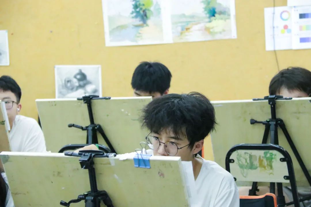 以考为阶，丈量成长丨重庆巨明画室2025年7月水平测试