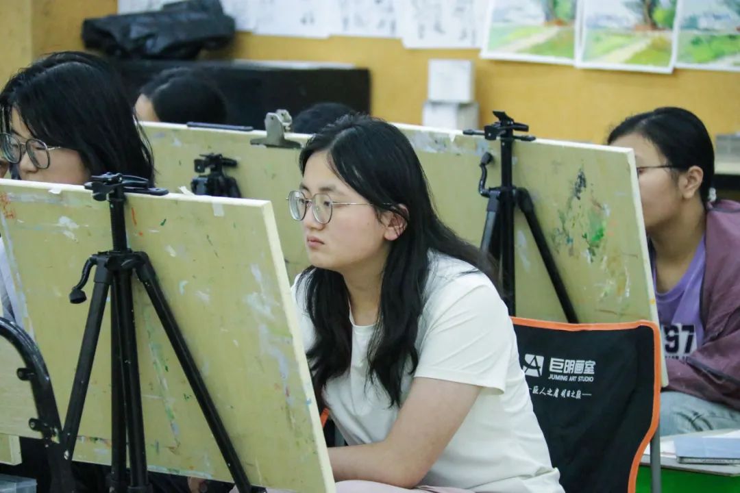 以考为阶，丈量成长丨重庆巨明画室2025年7月水平测试