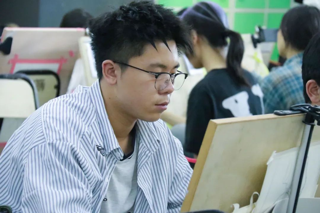 以考为阶，丈量成长丨重庆巨明画室2025年7月水平测试