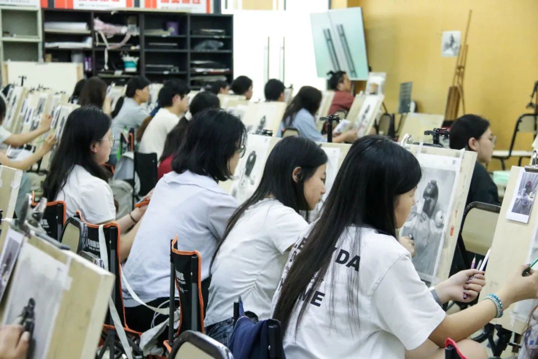 以考为阶，丈量成长丨重庆巨明画室2025年7月水平测试