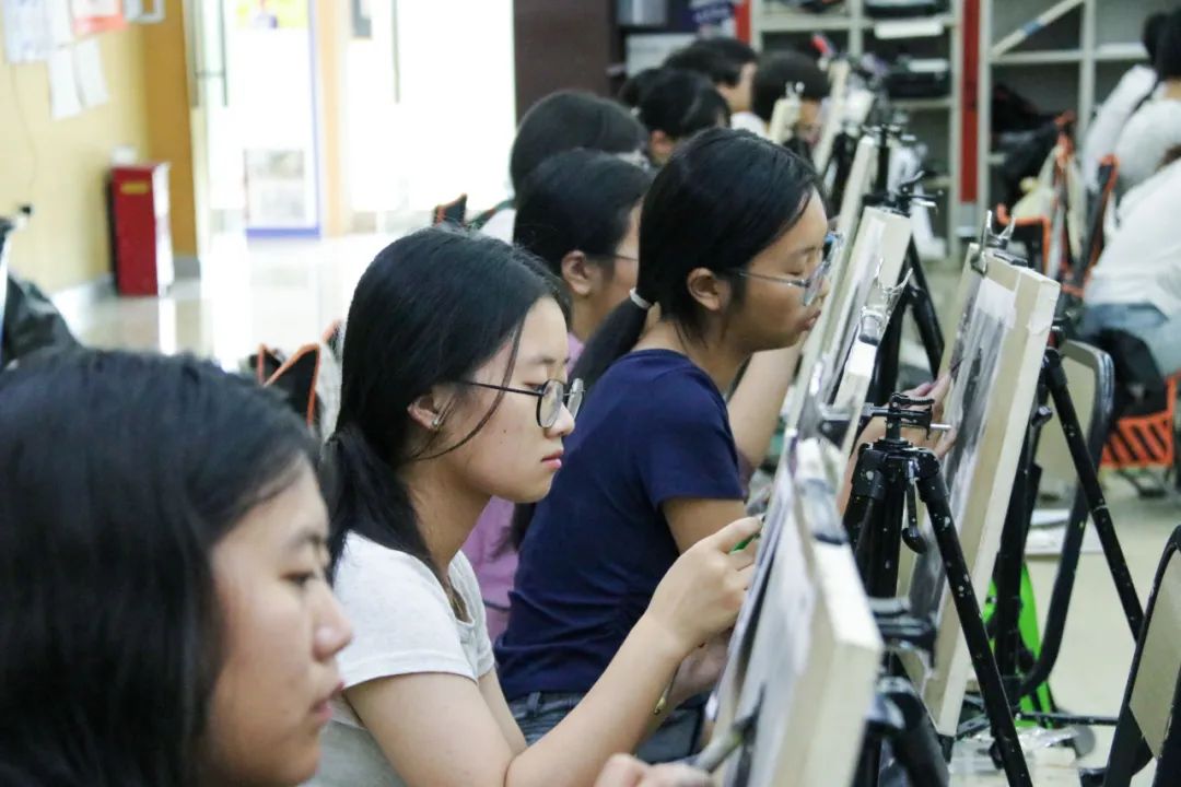 以考为阶，丈量成长丨重庆巨明画室2025年7月水平测试