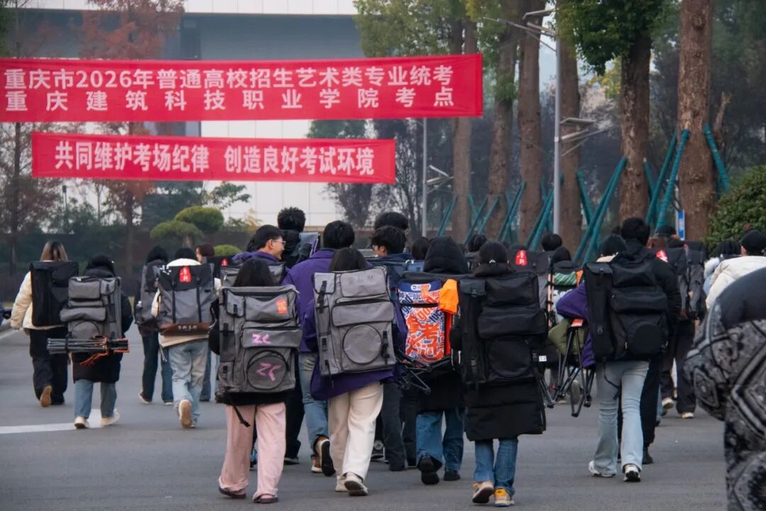 笔尖追光，师者护航丨重庆巨明画室2026届美术统考纪实
