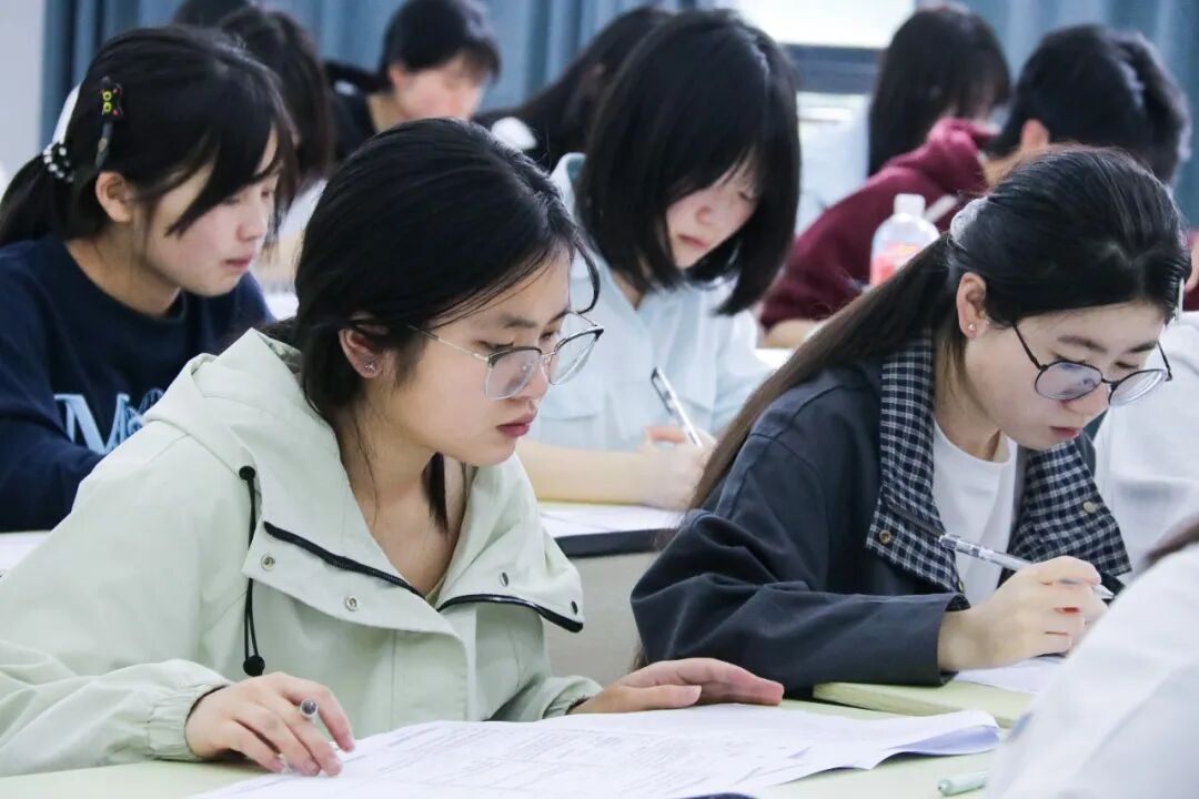 重启征程,再战 2026丨巨明画室2027届复读生招生简章 重启征程,再战 2026丨巨明画室2027届复读生招生简章